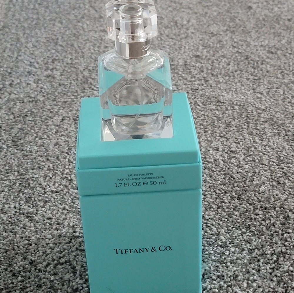 Tiffany Sheer - Picture 2 of 2